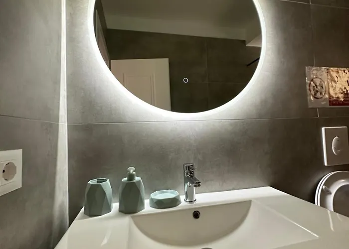 Luxury Center * Tirana