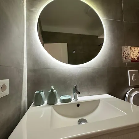 Luxury Center * Tiran