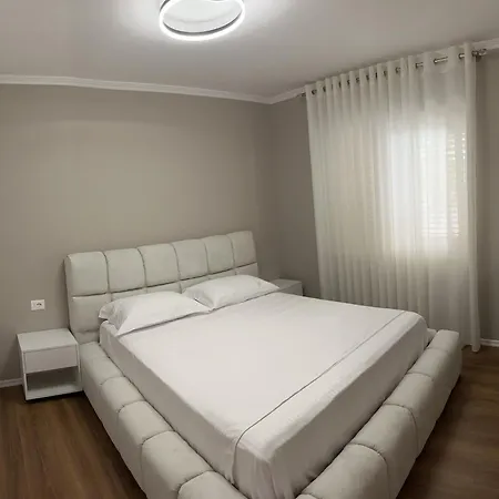 Luxury Center Apartment