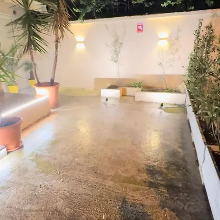 Luxury Center * Tiran